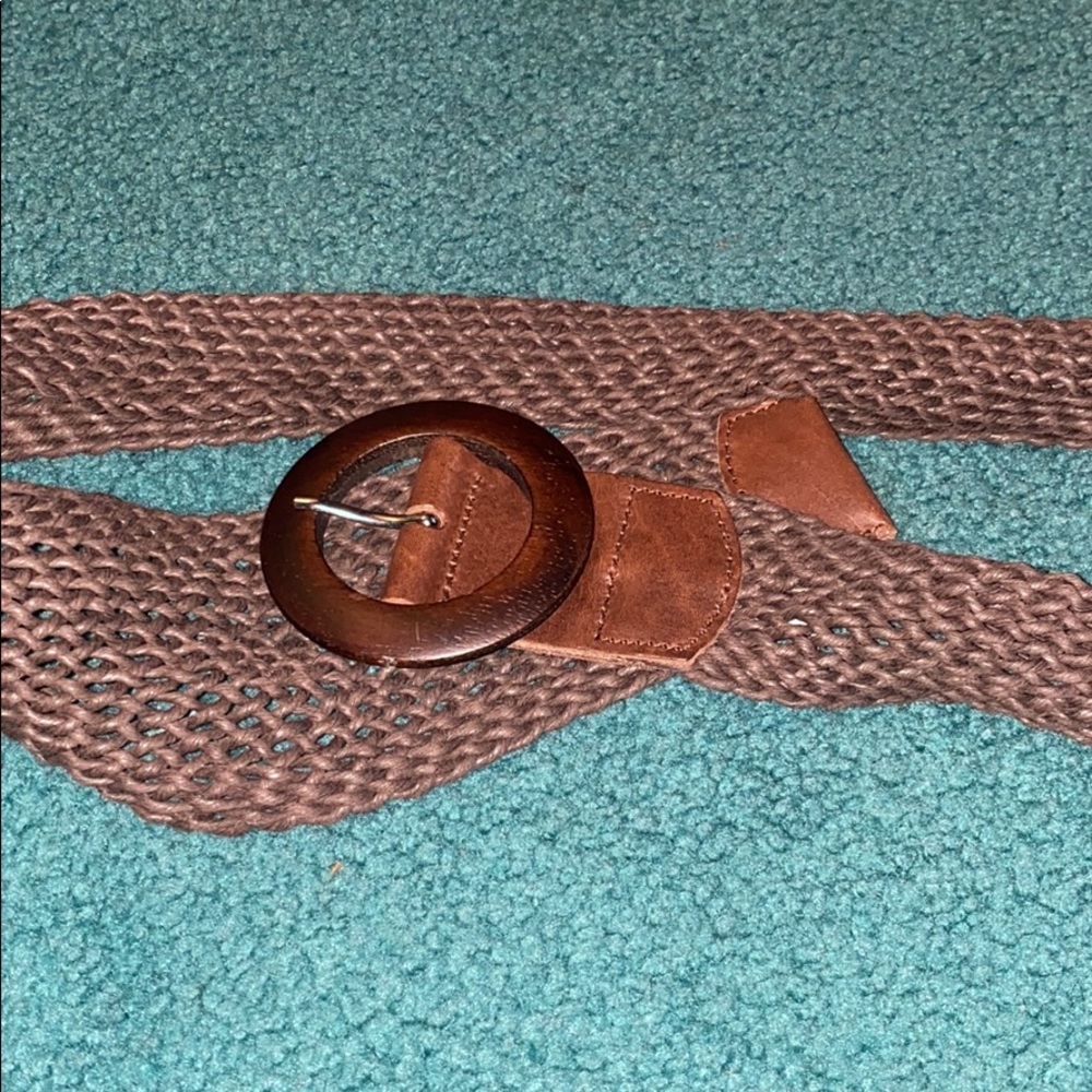 Brown woven chunky belt